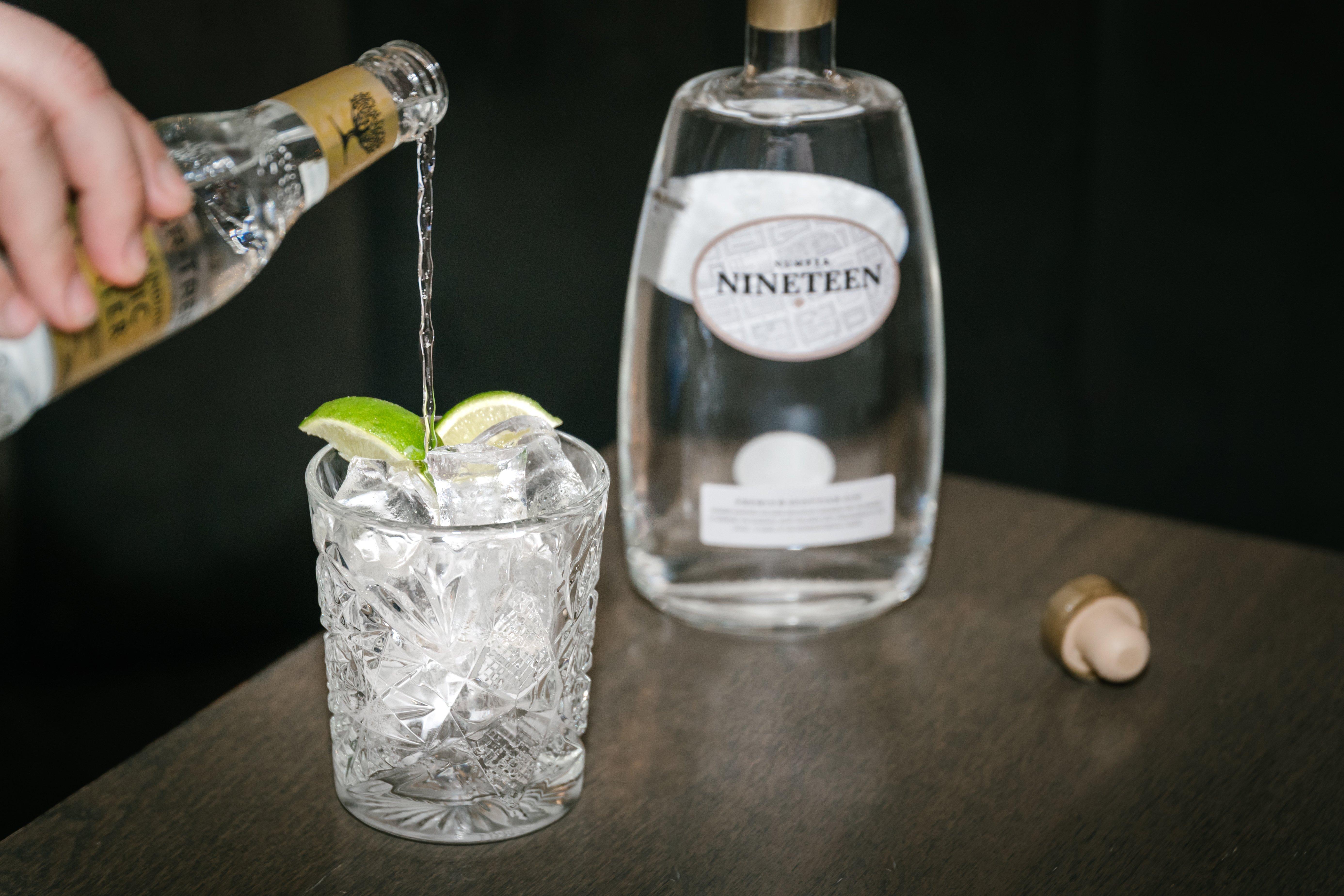 爱丁堡乔治酒店 外观 照片 NINETEEN Gin