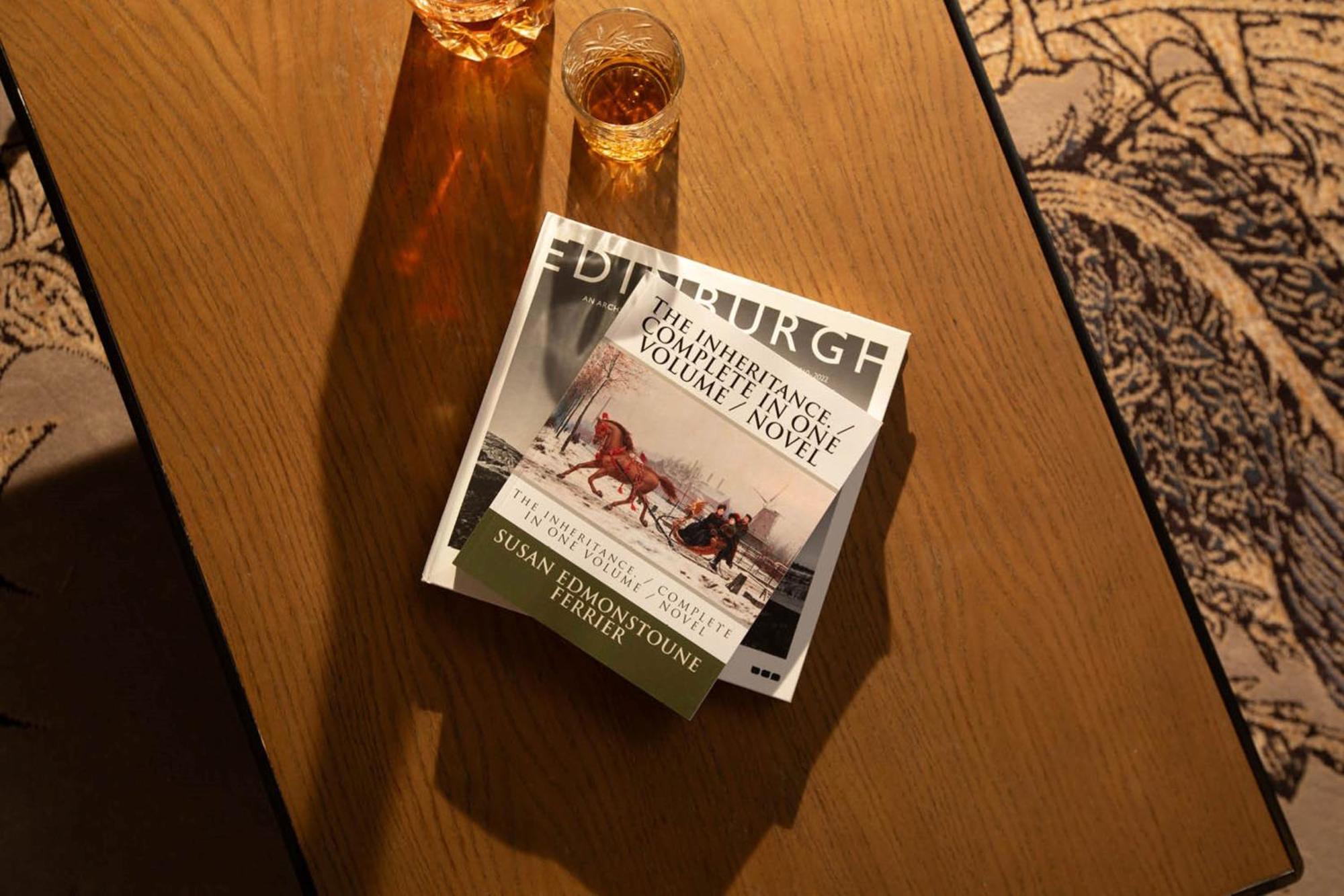 爱丁堡乔治酒店 外观 照片 The Uncollected Novels of Ian Edmondstone