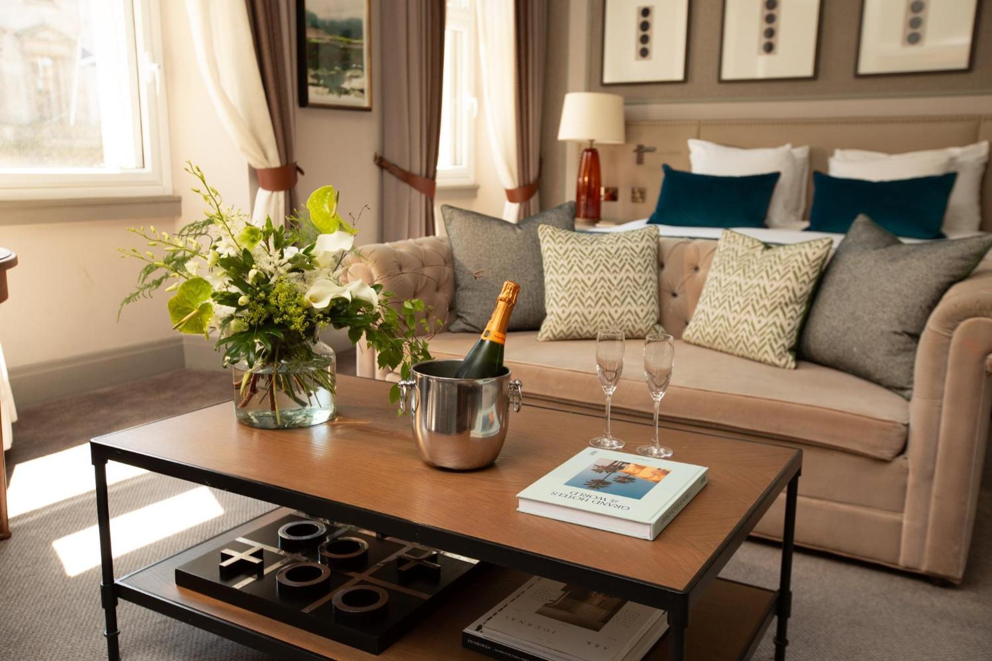 爱丁堡乔治酒店 外观 照片 A suite at the hotel