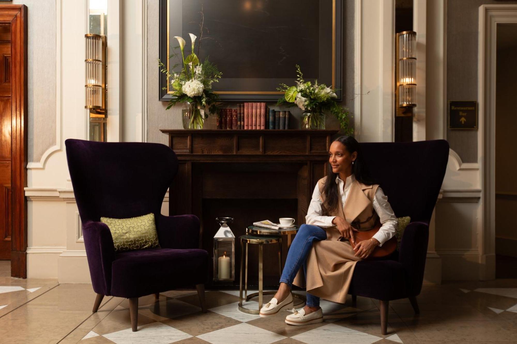 爱丁堡乔治酒店 外观 照片 The Library at The Ivy Collection
